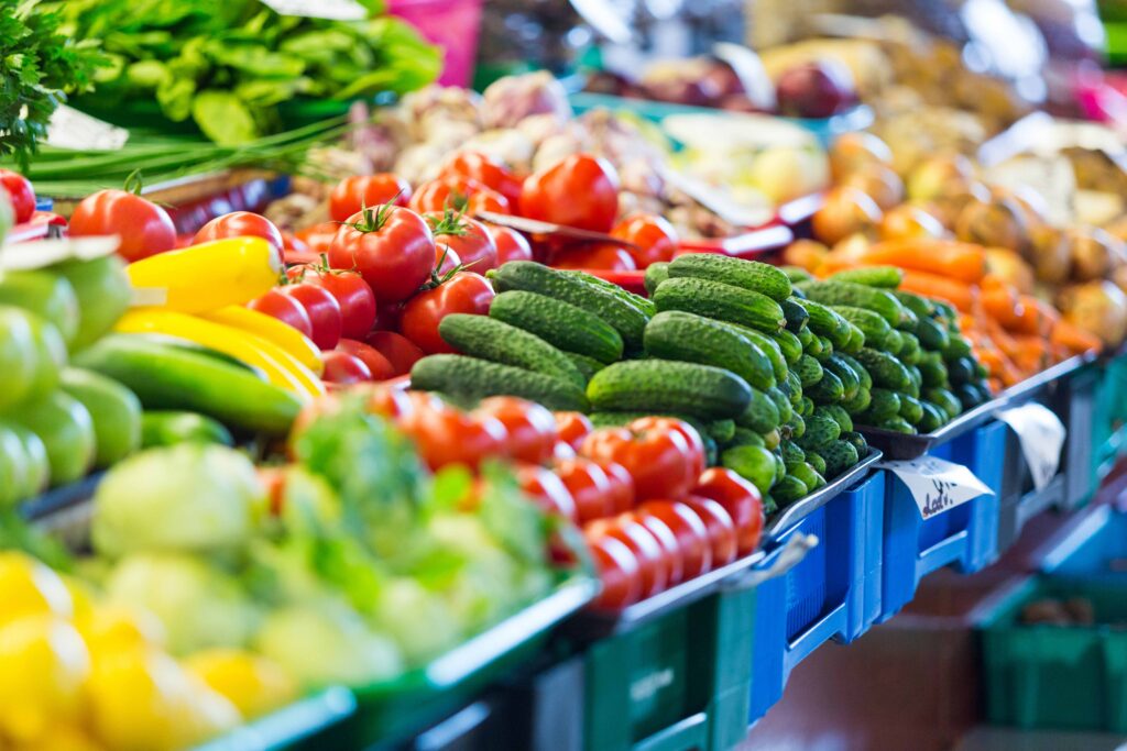 Fresh fruits and vegetables for businesses
